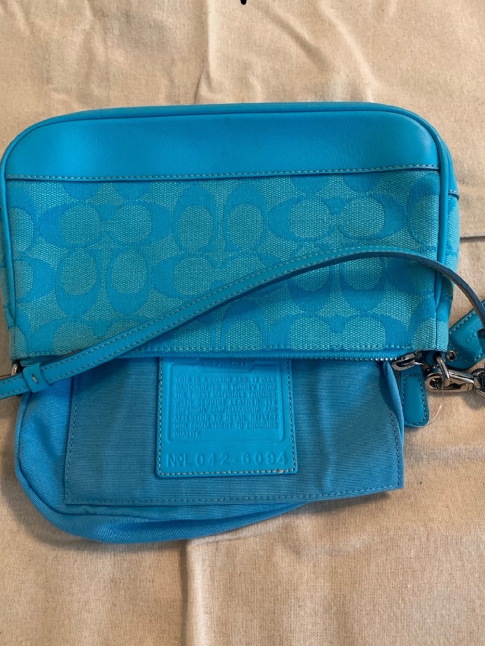 Coach Demi Shoulder Bag Turquoise Blue Excellent Condition - Picture 4 of 6
